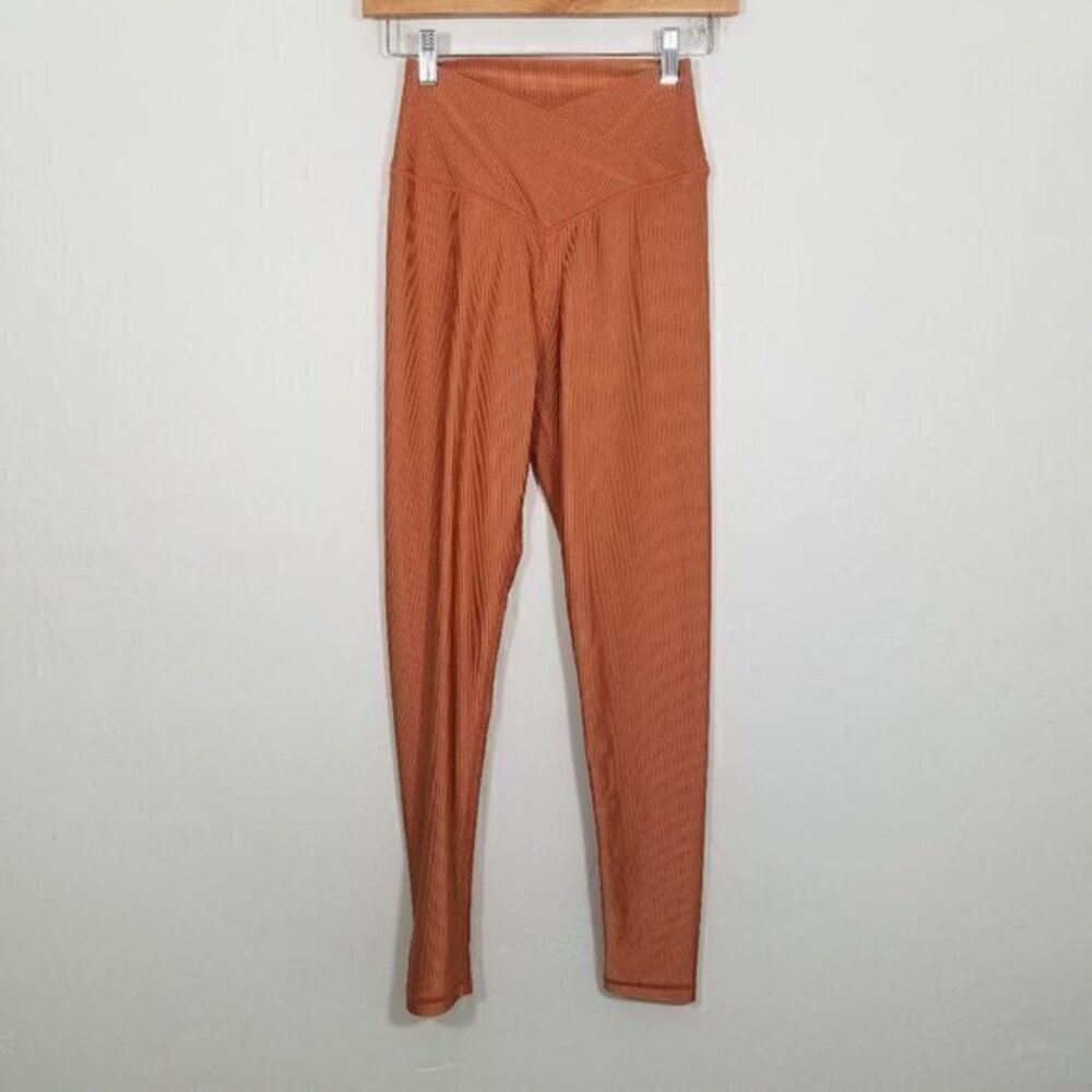 OFFLINE by Aerie Hi-Rise 7/8 Leggings Size M